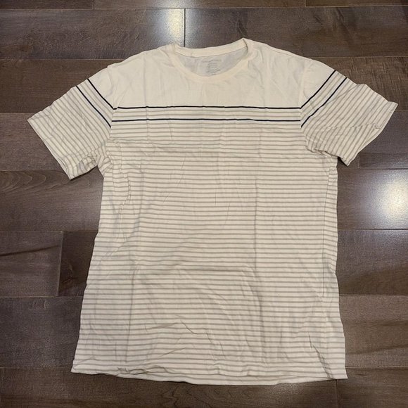Banana Republic Stripped T-Shirt - Picture 1 of 3